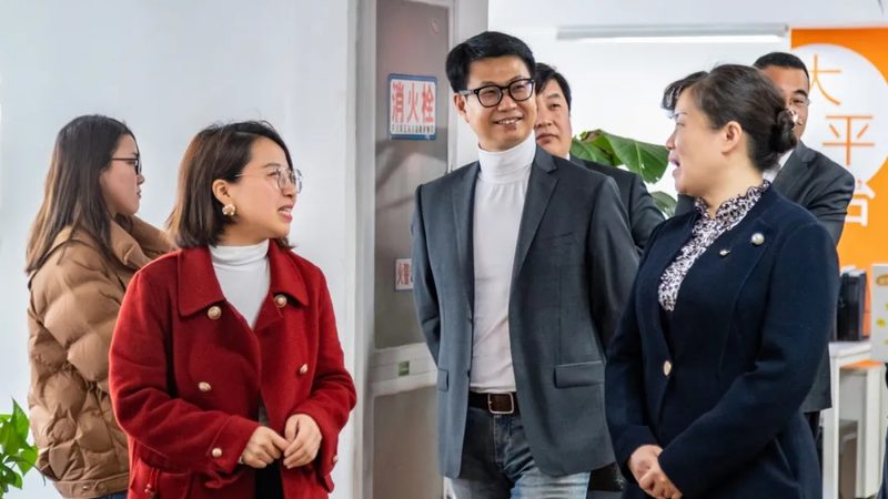 品牌策划代理加盟：揭秘其优缺点与行业洞察
