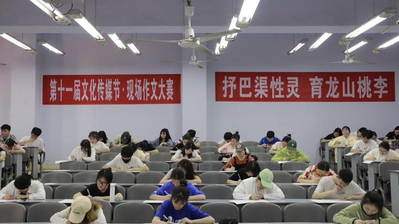 影视制作与动画制作：两种艺术形式的深度解析